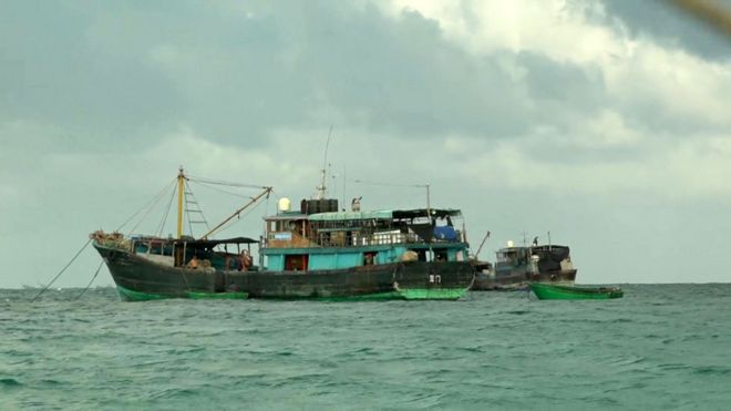 Большие рыбацкие лодки из Танмэна
