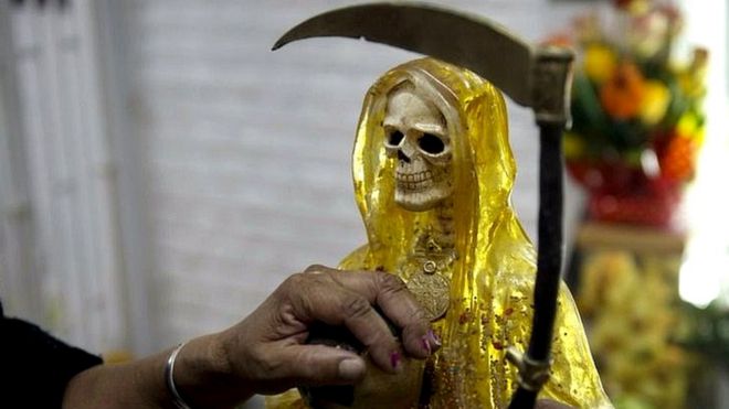 Miembros de la pandilla se dicen devotos de La Santa Muerte.
