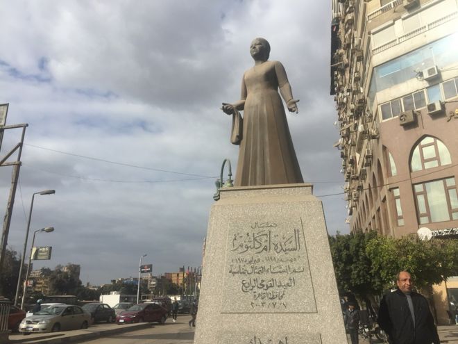 La statue d’Oum Kalthoum (Egypte)