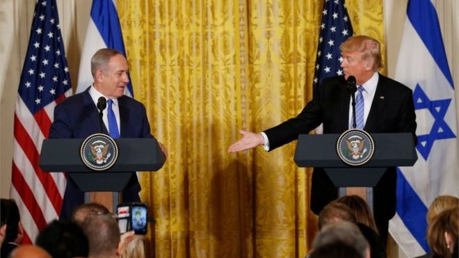 Биньямин Нетаньяху (слева) и Дональд Трамп (15.02.17)