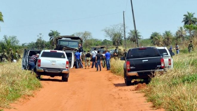 Operativo militar en el lugar del atentado.