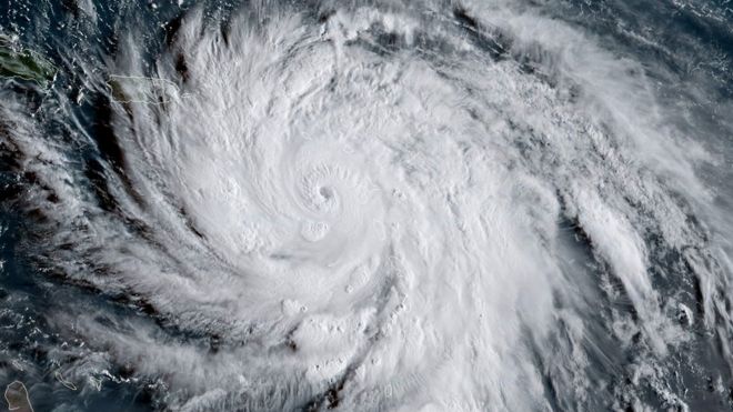 Ураган Мария в 11:30 по Гринвичу, 19 сентября