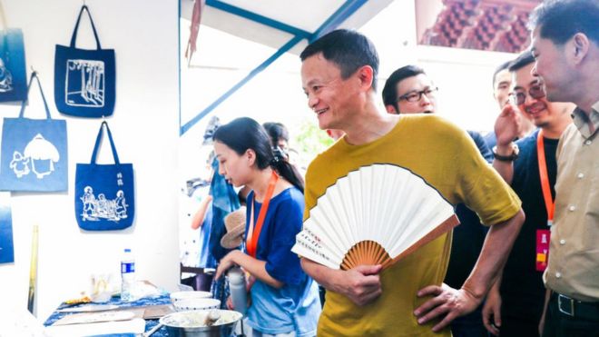 Председатель Alibaba Джек Ма на фестивале Taobao Maker в Китае.