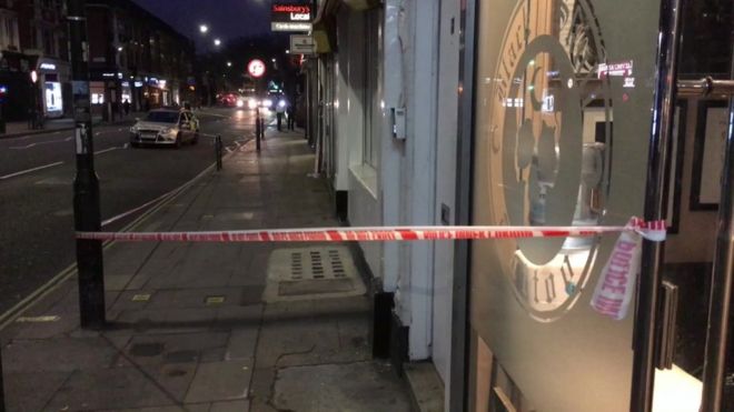 В Лондоне арестовали 39 участников вечеринки по подозрению в покушении на убийство