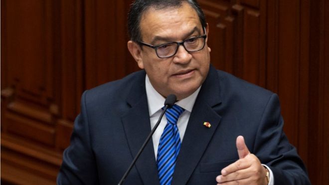Alberto Otárola interviene en el Congreso de Perú.