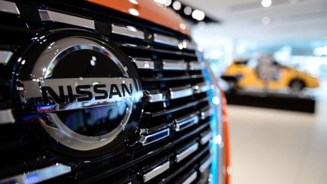 Акции Nissan на торгах в Токио упали на 10% после предупреждения о рекордных годовых убытках.