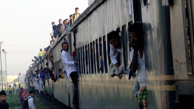 তিতাস কমিউটার ট্রেন।