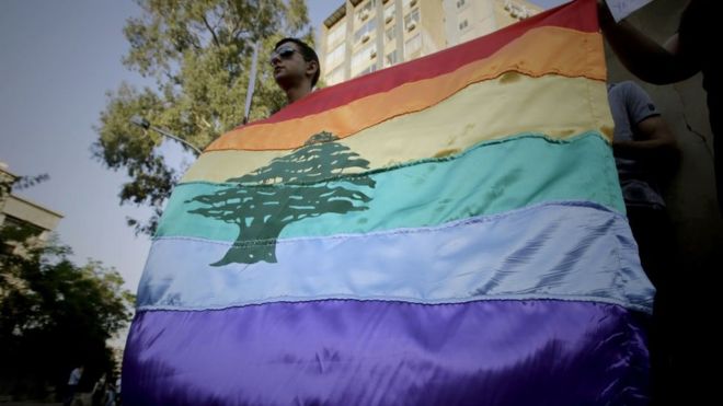 لماذا يقاطع مثليون في لبنان مسيرات "الفخر"؟