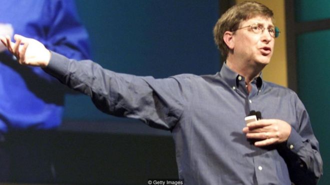 Bill Gates đã giành phần thắng khi Microsoft mua Forethought Inc., công ty đứng đằng sau sản phẩm PowerPoint vào năm 1987