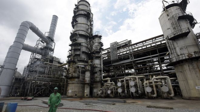 Порт-Харкорт - старейший нефтеперерабатывающий завод в Нигерии, построенный в 1965 году.