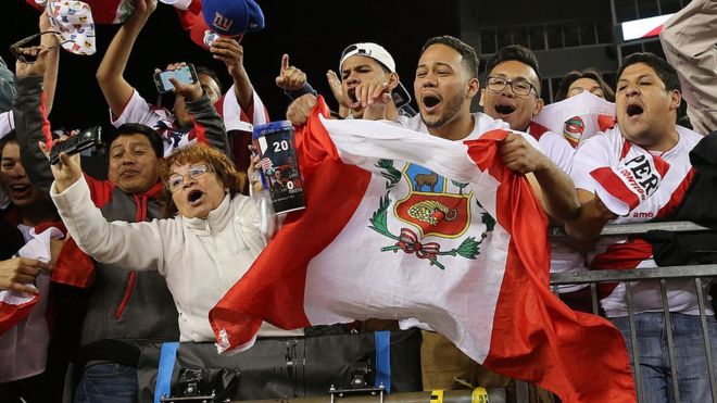 Hinchas de la selección peruana de fútbol.