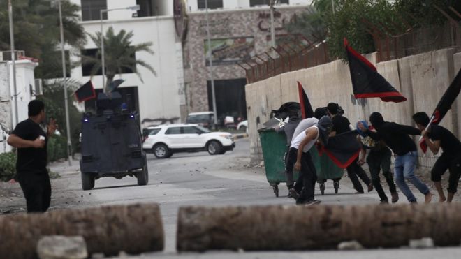 Люди протестуют в Бахрейне против казни известного шиитского священнослужителя