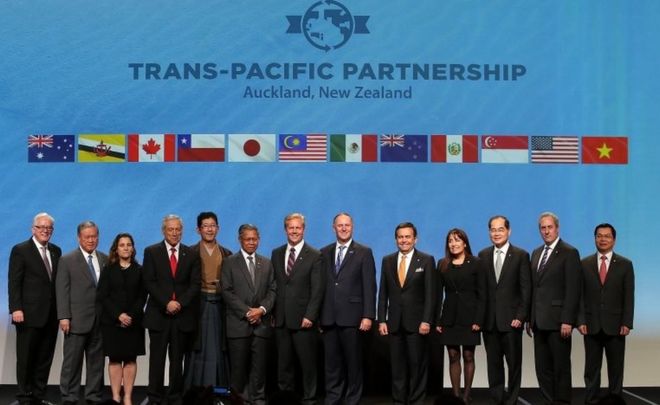 Министры из 12 стран на подписании ТЭС в Окленде (февраль 2016 г.)