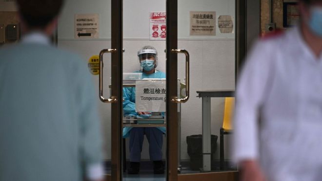 医护人员关注香港公营医院防疫和医疗装备不足。