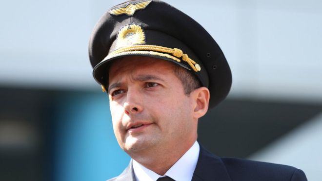 Capitán Damir Yusupov