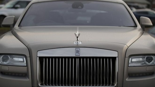 Автомобиль Rolls-Royce