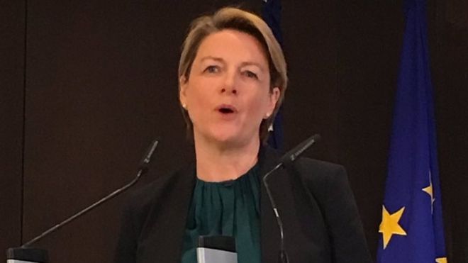 Фиона Доусон выступает в Американской торговой палате с ЕС.