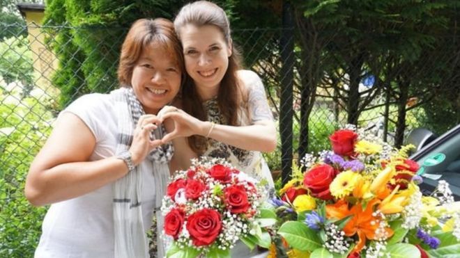Ai Nakajima dan Tina Baumann menikah di Jerman, tetapi Jepang tidak mengakuinya.