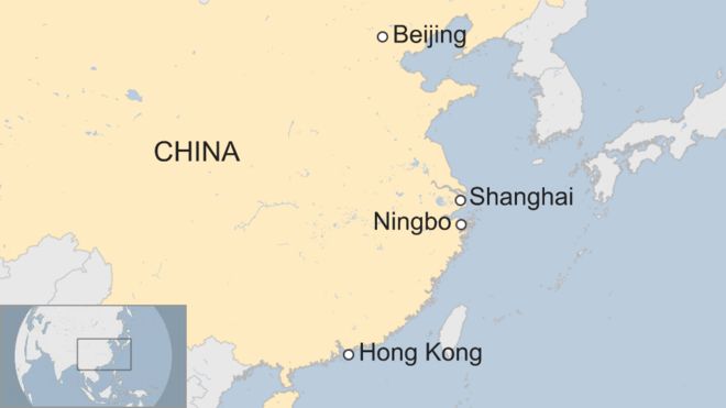 Карта береговой линии Китая с выделением Гонконга на юге и Пекина на севере, с соседними Шанхаем и Нинбо в середине.