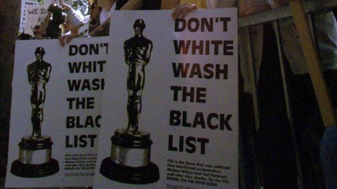 Демонстрация работников киноиндустрии в Лос-Анджелесе против вручения почетного "Оскара" режиссеру Элия Казану (1999 год)