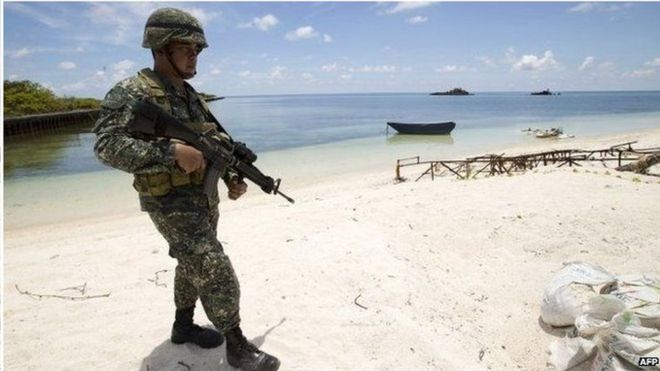 菲律宾在中业岛上完成了建造海滩坡道的过程，计划在向岛上运送设备物资进行进一步扩建