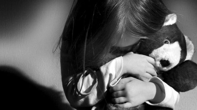 "உங்களிடம் உரையாடும் உரிமையை பிள்ளைகளுக்கு கொடுங்கள்"