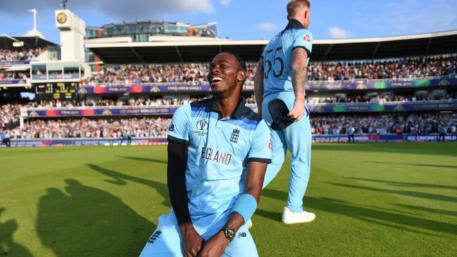 ஜோஃப்ரா ஆர்ச்சர் இங்கிலாந்தின் ஹீரோவானது எப்படி?