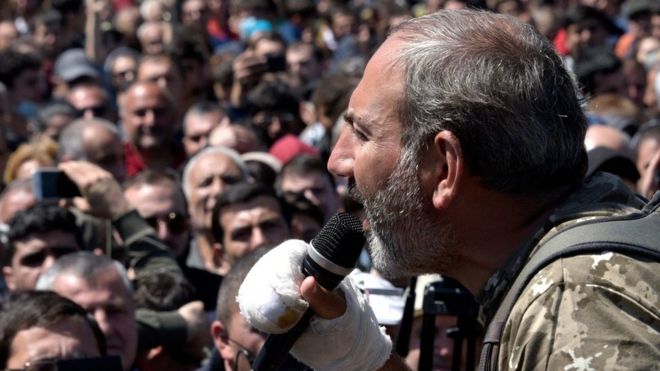 Nikol Pashinyan speaking during an opposition rally in central Yerevan, 17 April