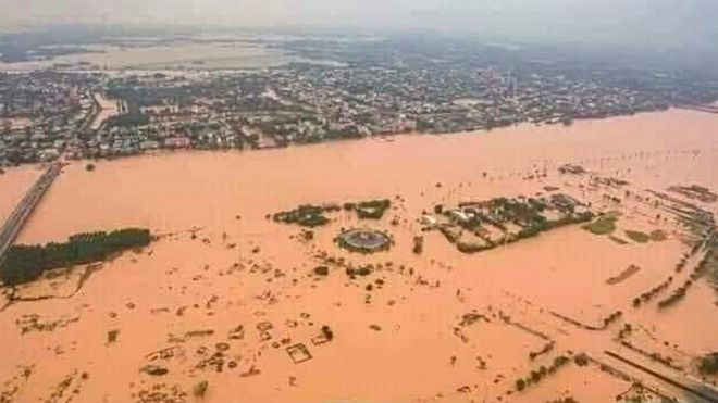 Việt Nam: nhìn lại những ngày bão lũ miền Trung - BBC News Tiếng Việt