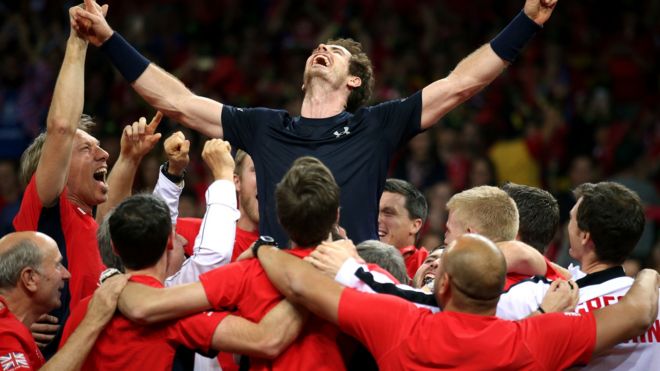 Andy Murray and the Great Britain team celebrate