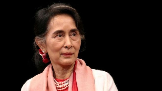 سان سو تشي.