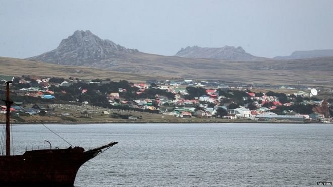 Вид на Порт-Стэнли, крупнейшее поселение на Фолклендских островах