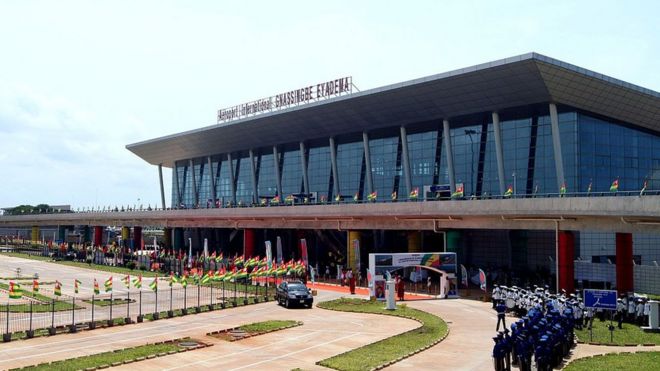 Терминал международного аэропорта Гнассинге Эйадема в Ломе