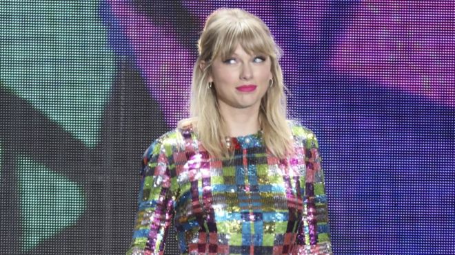 Was Taylor Swift Really Banned From Playing Her Hits Bbc News