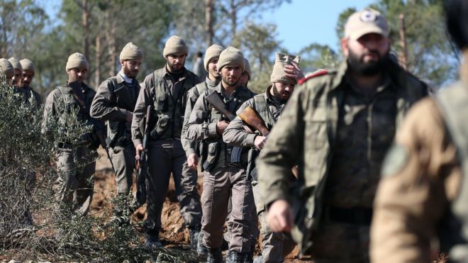 Zeytin Dalı Harekatı'na katılan Özgür Suriye Ordusu mensupları.