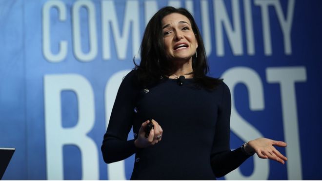 Bà Sheryl Sandberg, Giám đốc phụ trách Hoạt động (COO) của Facebook