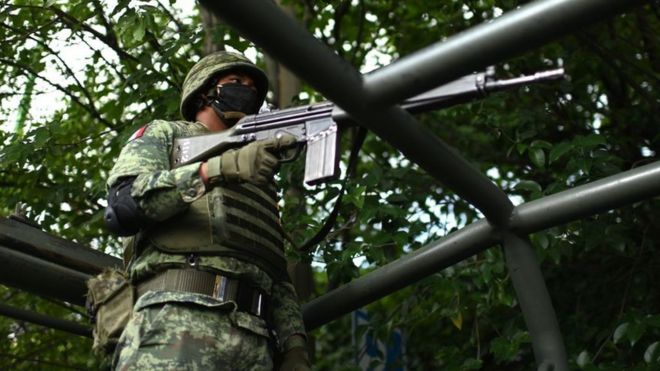 Militar en la zona del ataque al jefe de policía de CDMX
