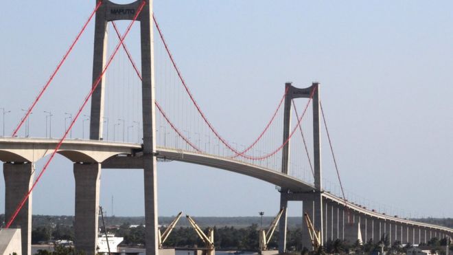 Новый подвесной мост в Мапуту - 10 ноября