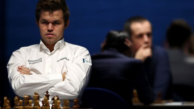 Xadrez: Hans Niemann e Magnus Carlsen encerram processo de mais de