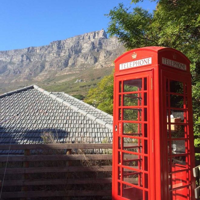 Телефонная будка в Кейптауне, Южная Африка