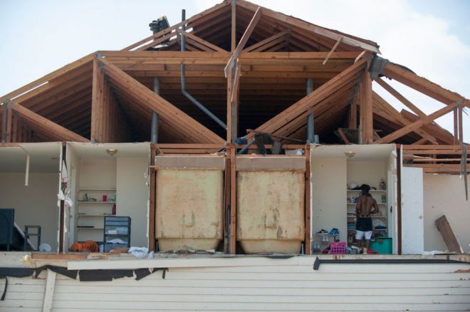 Жители Огайо подводят итоги разрушения торнадо
