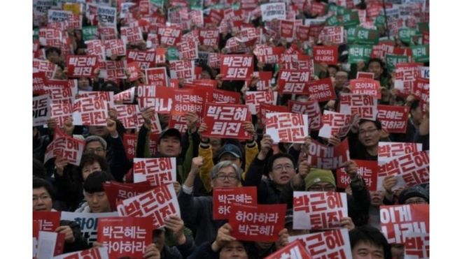 محتجون في كوريا الجنوبية