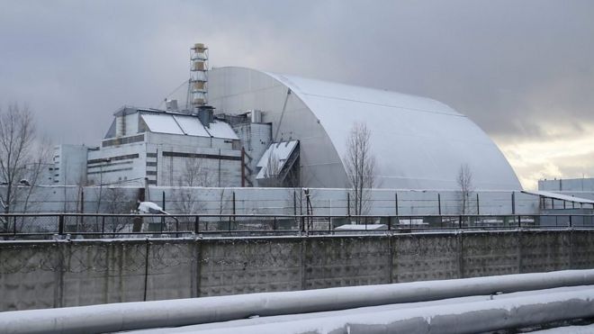 Domo sobre el reactor nuclear de Chernobyl