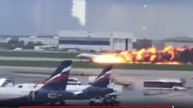 الطائرة اشتعلت فيها النيران "بعد الهبوط"