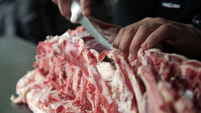 La OMS declaró que la carne procesada aumenta el riesgo de cáncer. Muchos argentinos quieren volver a la carne pastoril.