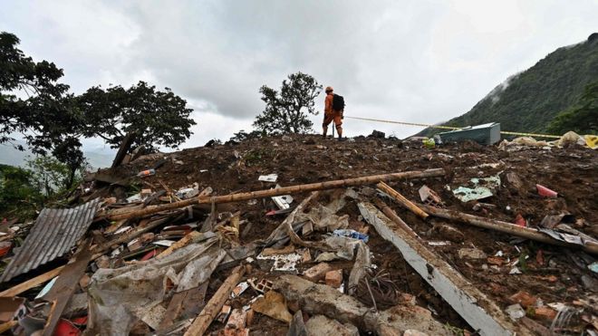 Colombia landslide: At least 17 killed and five injured/bbc