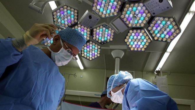 Algunos pacientes que sufren de percepción intraoperatoria no entienden lo que ocurre y llegan a creer que están muriendo.