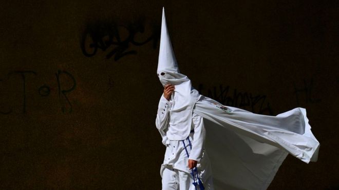 Un nazareno en Sevilla.