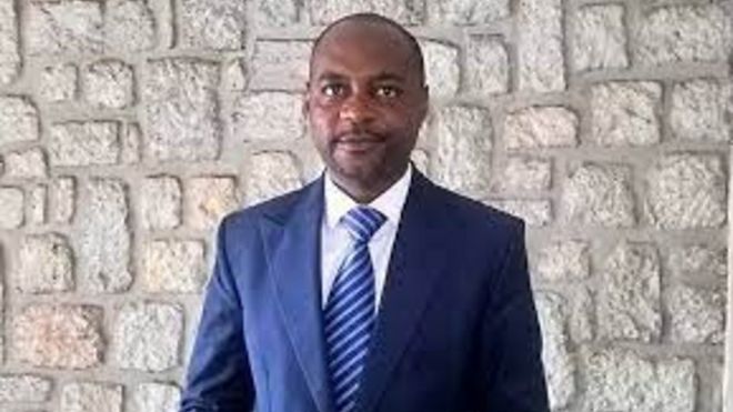 Le Débat BBC Afrique - Africa Radio avec Roland Moutoumbou