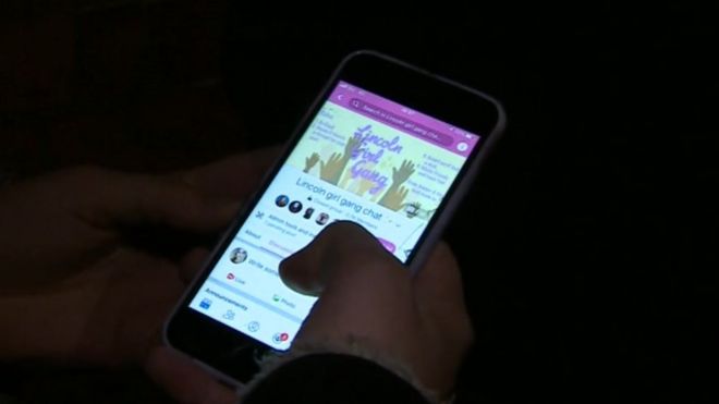 Снимок экрана группы девочек банды